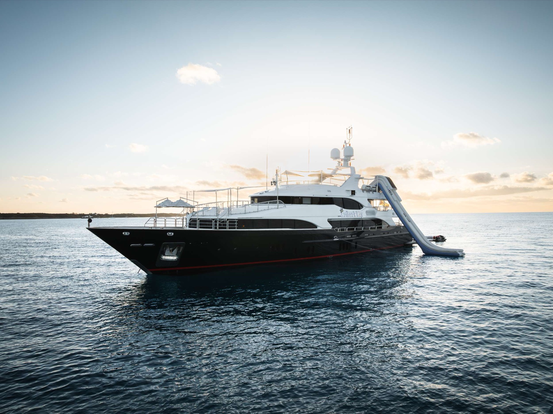 Arthurs Way, a Benetti motor yacht, at anchor