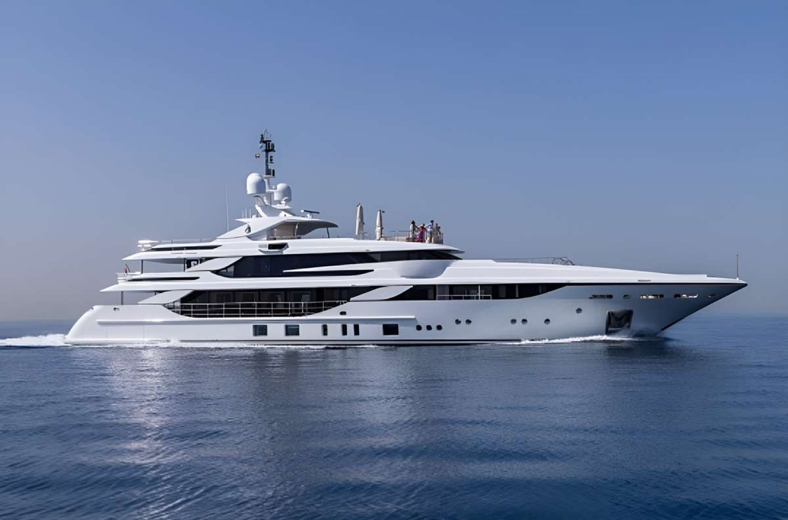 BOMBAY, motor yacht, cruising at sea