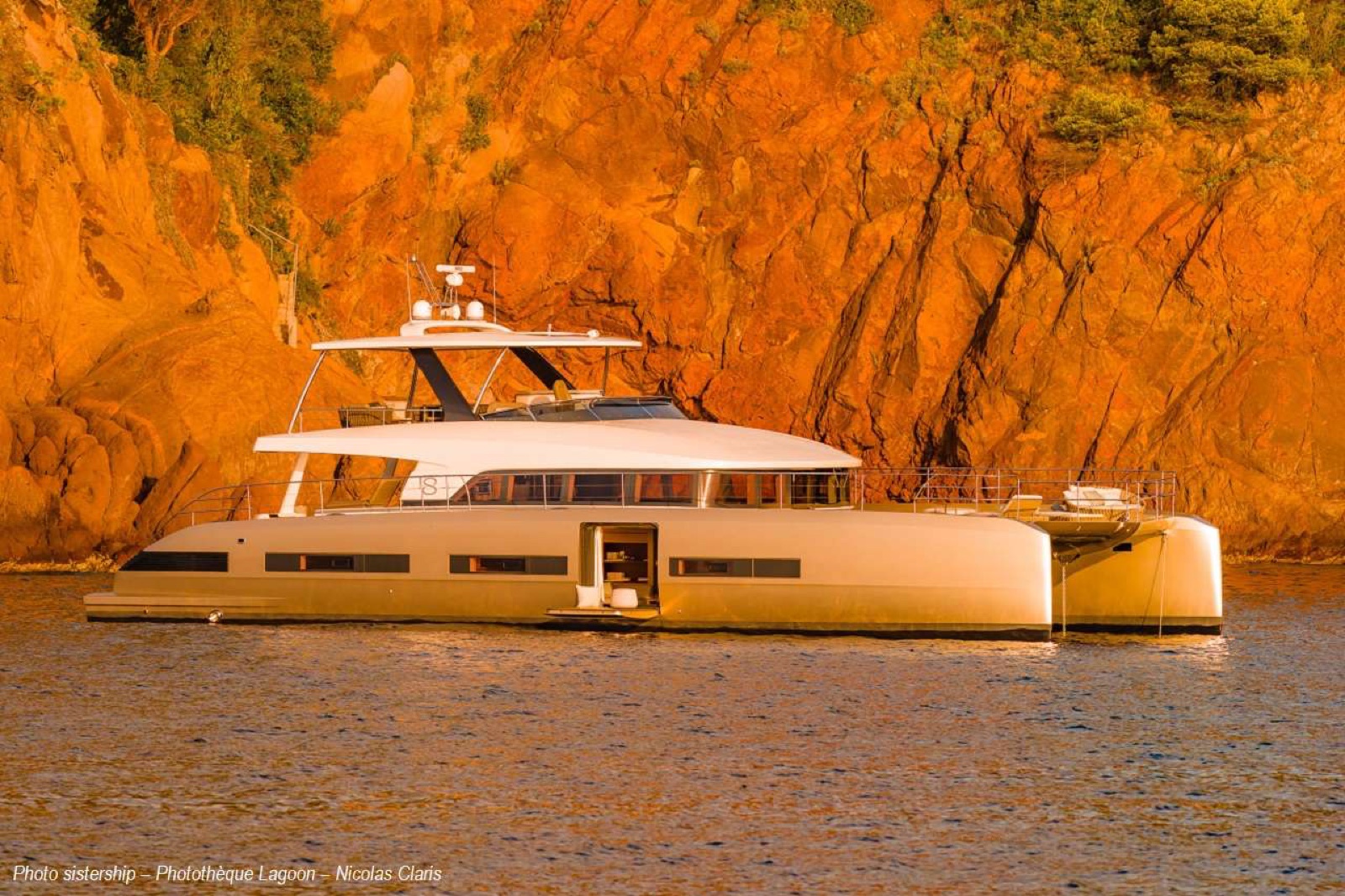 FRENCHWEST, power catamaran, cruising at sea